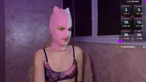 domiiniicana online show from 11-17-25, 02:45