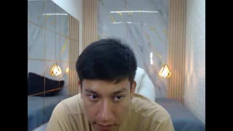 domi online show from 04-19-26, 02:11