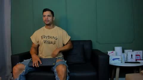 Dominc berry online show from 06-09-26, 12:17