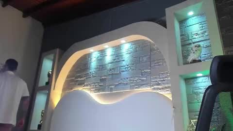 dominic de luca online show from 11-05-25, 04:34