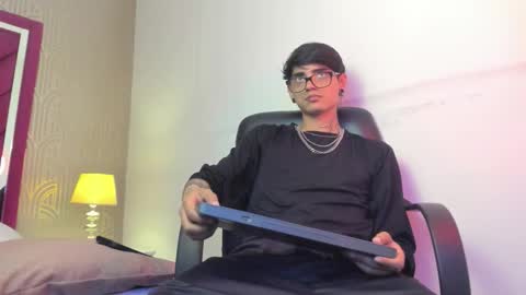 Dominic foox online show from 02-19-26, 06:37