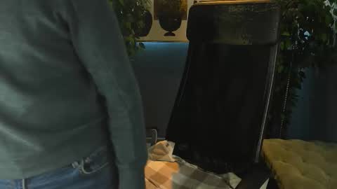 Dominic online show from 11-16-25, 08:25