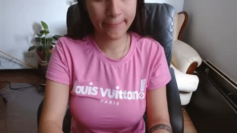   online show from 04-03-26, 03:54