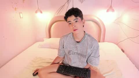 DOMINIC  online show from 06-24-26, 08:30