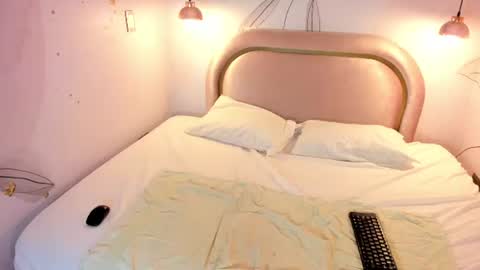 DOMINIC  online show from 06-26-26, 07:51