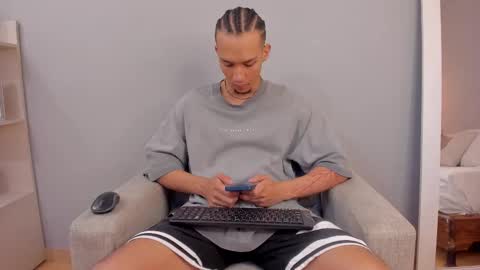 Dominick Star online show from 11-08-25, 03:50