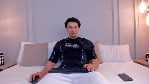 Dominick Star online show from 12-19-25, 04:52