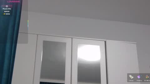 dominicvalente online show from 11-24-25, 10:42