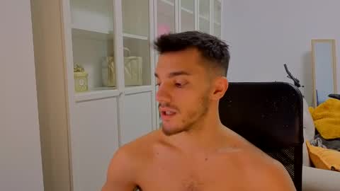 dominicvalente online show from 02-07-26, 06:11