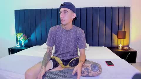 dominik_thompson777 online show from 09-21-25, 04:03