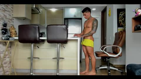 Only fans Ronnie col---InstaRonniecolleman  online show from 02-22-25, 07:14