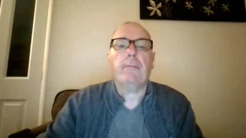 Snapshot of domjolly08 chatting on 09-23-25, 09:40 David uk online show from 09-23-25, 09:40