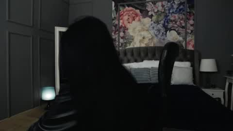 Snapshot of dommelisa chatting on 11-08-25, 03:23 Dom Melisa online show from 11-08-25, 03:23