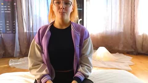 Macy online show from 10-20-25, 09:10