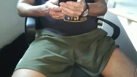 Snapshot of domruanjf chatting on 10-13-25, 05:57 Dom Ruan CF online show from 10-13-25, 05:57