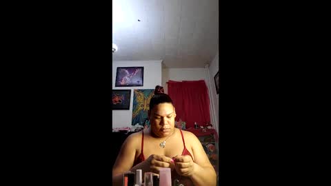 Snapshot of domtstopgal chatting on 06-08-26, 02:01 domtstopgal online show from 06-08-26, 02:01