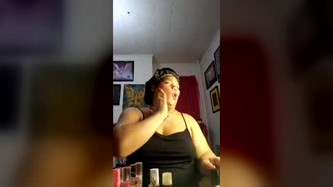 Snapshot of domtstopgal chatting on 06-21-26, 02:03 domtstopgal online show from 06-21-26, 02:03