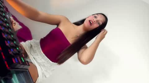 Snapshot of don_of_desire chatting on 07-23-26, 04:27 don_of_desire online show from 07-23-26, 04:27
