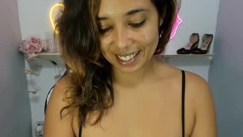 dona_tella online show from 07-29-26, 11:08