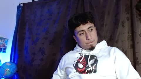 Snapshot of donkeyguy92 chatting on 01-14-25, 04:25 DONK CHIMBO ---    ----  SEX ADDICT online show from 01-14-25, 04:25