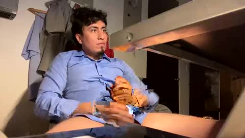 Snapshot of donkeyguy92 chatting on 01-23-25, 05:45 DONK CHIMBO ---    ----  SEX ADDICT online show from 01-23-25, 05:45