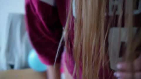 Snapshot of donnna19 chatting on 02-13-26, 01:18 Donatella online show from 02-13-26, 01:18