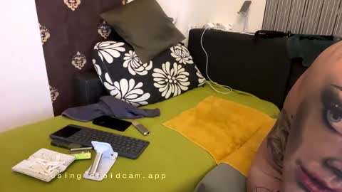 donny442313 online show from 04-18-26, 06:56