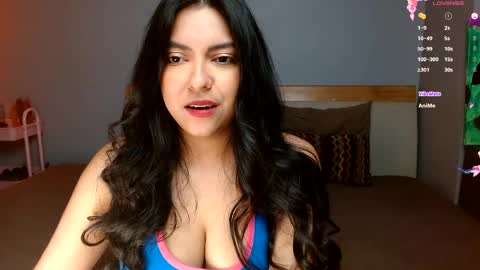 Snapshot of dontbemina chatting on 05-18-26, 04:07 DontBeMina online show from 05-18-26, 04:07
