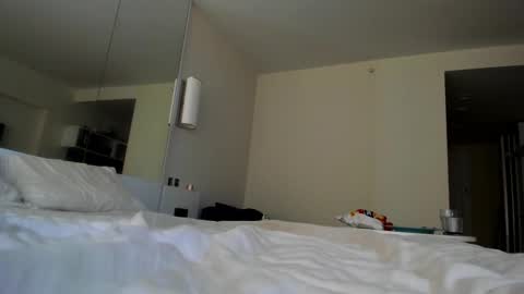 Sam online show from 02-08-26, 07:23