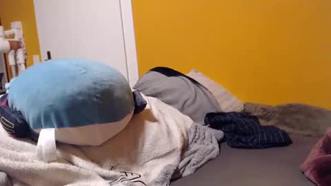 doomsy_minatozaki online show from 12-15-24, 11:55