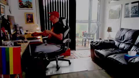 dopeleaf2 online show from 10-09-25, 11:19