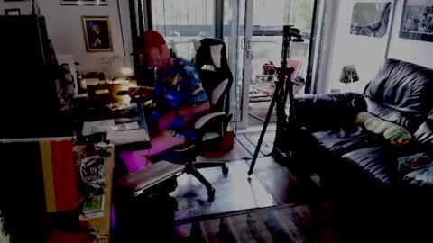 dopeleaf2 online show from 08-01-26, 03:44