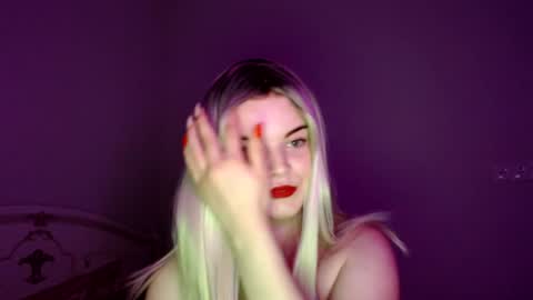 Snapshot of doratixx0 chatting on 04-22-26, 08:43 dorati online show from 04-22-26, 08:43