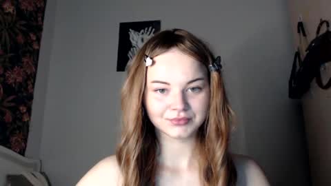 Snapshot of doratixx0 chatting on 05-31-26, 08:54 dorati online show from 05-31-26, 08:54