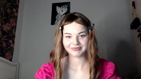 Snapshot of doratixx0 chatting on 06-01-26, 08:43 dorati online show from 06-01-26, 08:43