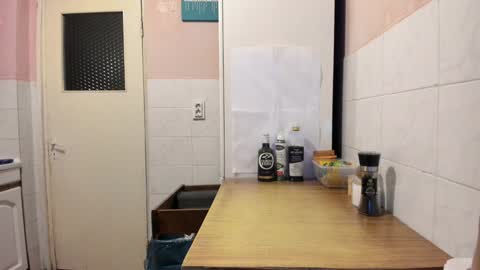 menu  below online show from 12-01-24, 08:53