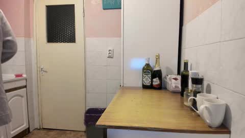 menu  below online show from 03-21-26, 01:10