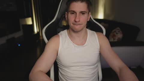 Dorian Reyes online show from 04-18-26, 12:03