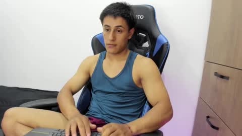 dorman_boy online show from 11-06-25, 01:39