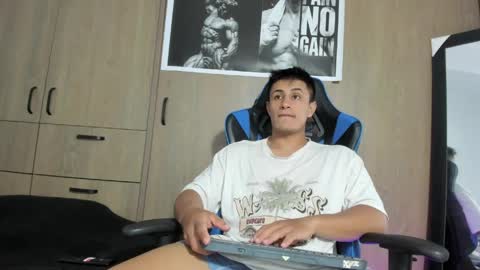 Snapshot of dorman_boy chatting on 05-18-26, 03:57 dorman_boy online show from 05-18-26, 03:57