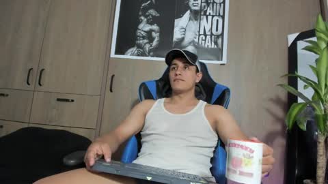 Snapshot of dorman_boy chatting on 05-26-26, 03:24 dorman_boy online show from 05-26-26, 03:24