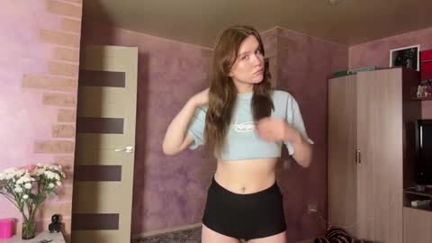 Snapshot of dorotameow chatting on 04-21-26, 01:42 Dorota online show from 04-21-26, 01:42