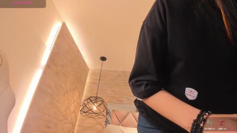  DOROTHY online show from 03-05-25, 03:18