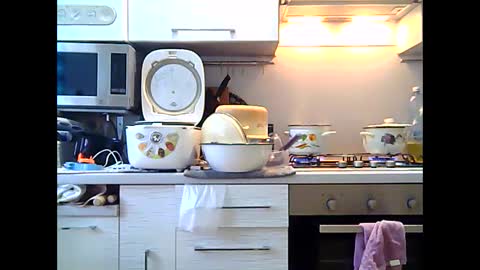 Snapshot of dorrie_ann chatting on 12-12-24, 06:57 Dorrie Ann online show from 12-12-24, 06:57