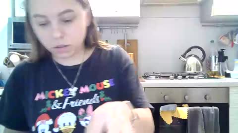 Snapshot of dorrie_ann chatting on 01-13-25, 05:01 Dorrie Ann online show from 01-13-25, 05:01