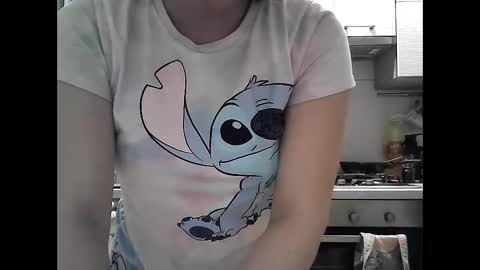 Snapshot of dorrie_ann chatting on 02-08-25, 05:18 Dorrie Ann online show from 02-08-25, 05:18