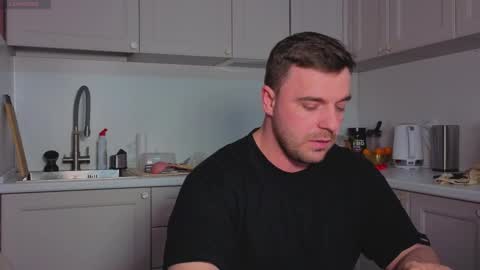 Sasha online show from 11-30-25, 04:11