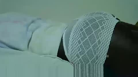 Snapshot of double_love9 chatting on 05-16-26, 11:25 bellie online show from 05-16-26, 11:25