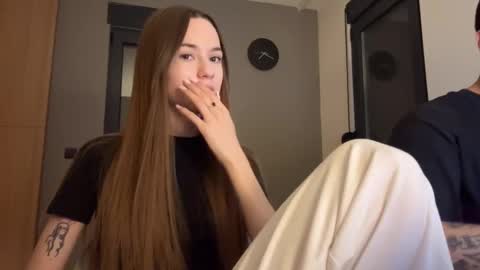 Snapshot of double_sun chatting on 09-15-25, 07:25 Alice and Mark online show from 09-15-25, 07:25