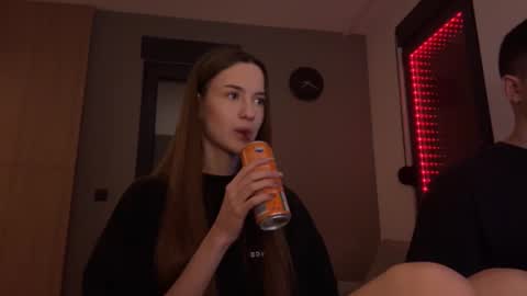 Snapshot of double_sun chatting on 11-17-25, 10:15 Alice and Mark online show from 11-17-25, 10:15